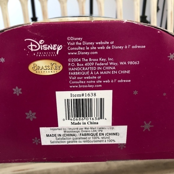 DISNEY Princess Snowflake Cinderella 2004 Porcelain Doll, Brass Key, New In Box - Picture 5 of 12